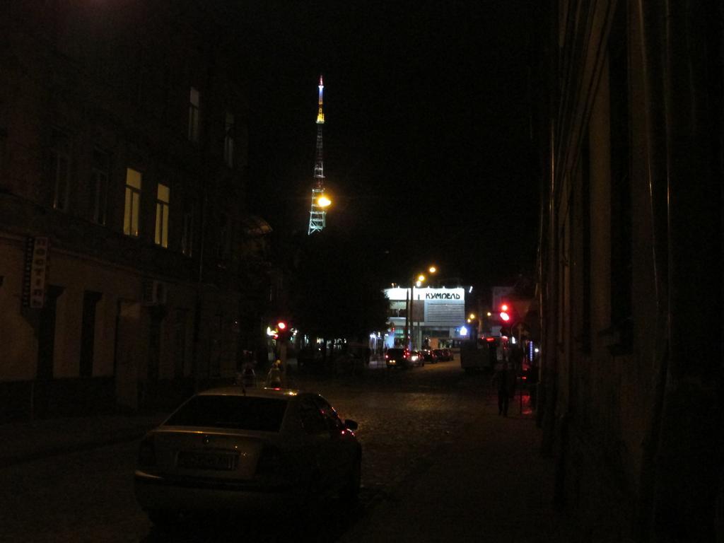 Near Opera Apartment Lviv Luaran gambar