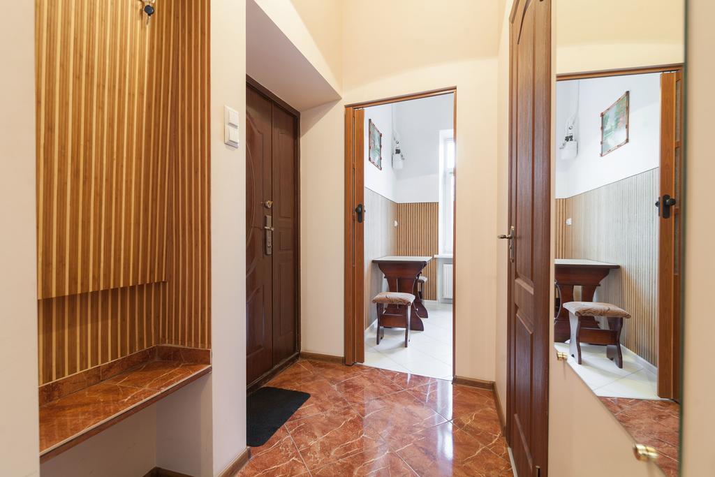 Near Opera Apartment Lviv Luaran gambar