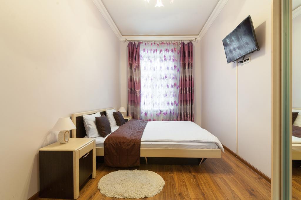 Near Opera Apartment Lviv Luaran gambar